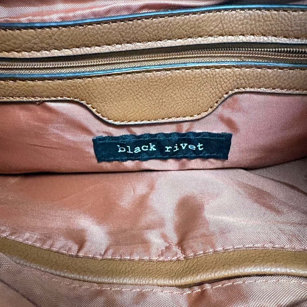 Black Rivet Tan & Navy Two-Tone Large Shoulder Tote Bag - Picture 6 of 7